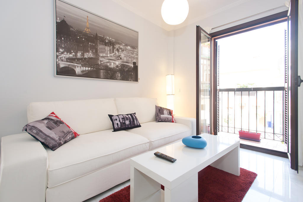 The Zentral Suites & Apartments Sevilla Bagian luar foto